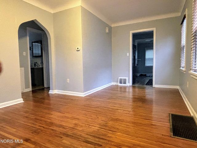 5835 Deane Drive, Toledo, OH 43613