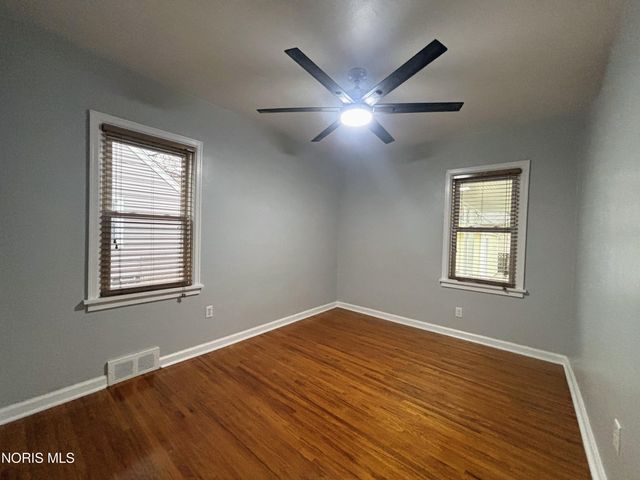 5835 Deane Drive, Toledo, OH 43613
