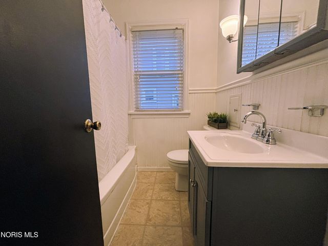 5835 Deane Drive, Toledo, OH 43613