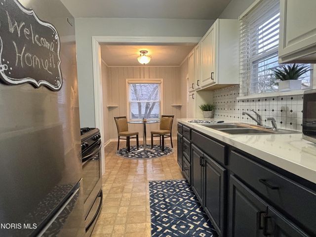 5835 Deane Drive, Toledo, OH 43613