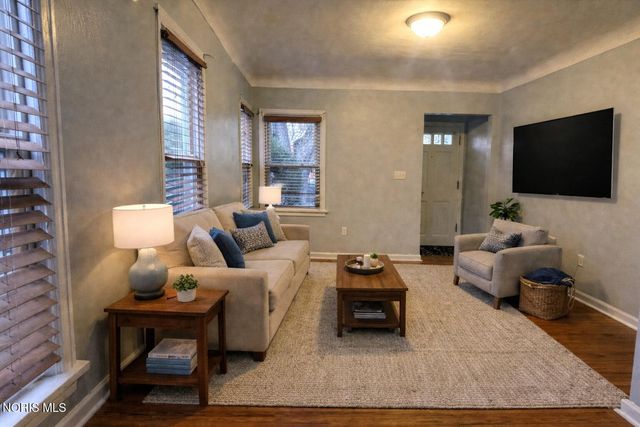 5835 Deane Drive, Toledo, OH 43613