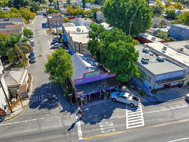 14132 Market St, Walnut Grove, CA 95690