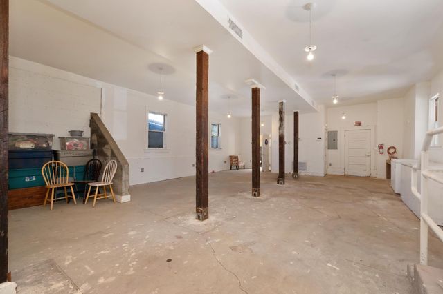 14132 Market St, Walnut Grove, CA 95690