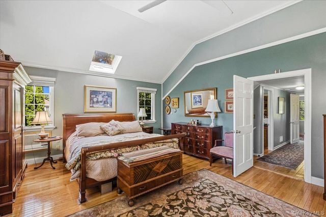 16 Stuart Avenue, Babylon, NY 11702
