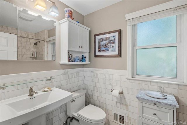 16 Stuart Avenue, Babylon, NY 11702