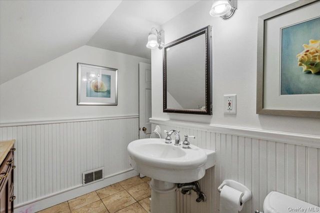 16 Stuart Avenue, Babylon, NY 11702
