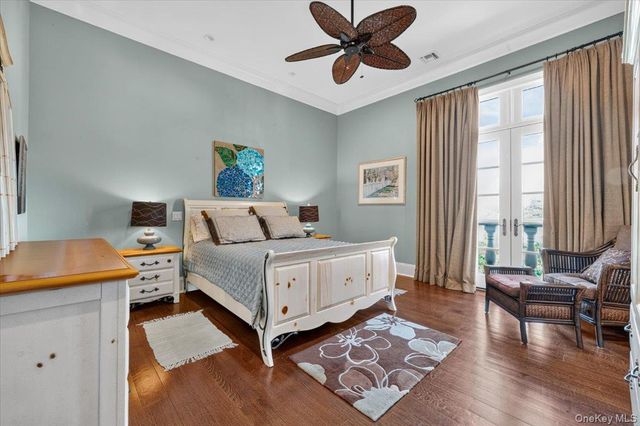 81 Montgomery Boulevard, Atlantic Beach, NY 11509