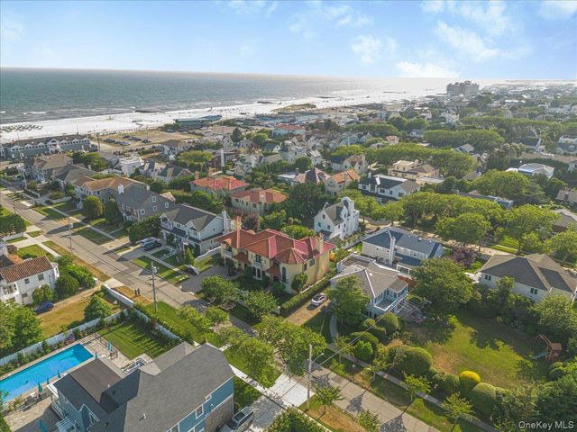 81 Montgomery Boulevard, Atlantic Beach, NY 11509