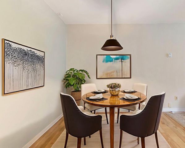 4009 Heritage Hills Drive 202, Bloomington, MN 55437