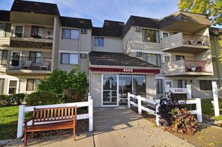 4009 Heritage Hills Drive 202, Bloomington, MN 55437