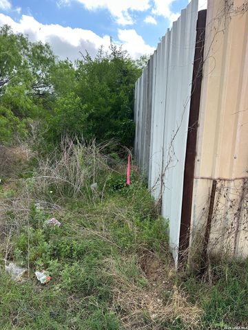17603 Shepherd Rd, Atascosa, TX 78002