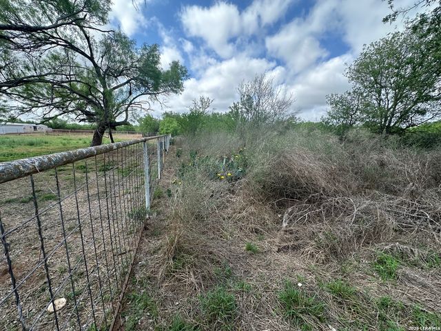 17603 Shepherd Rd, Atascosa, TX 78002