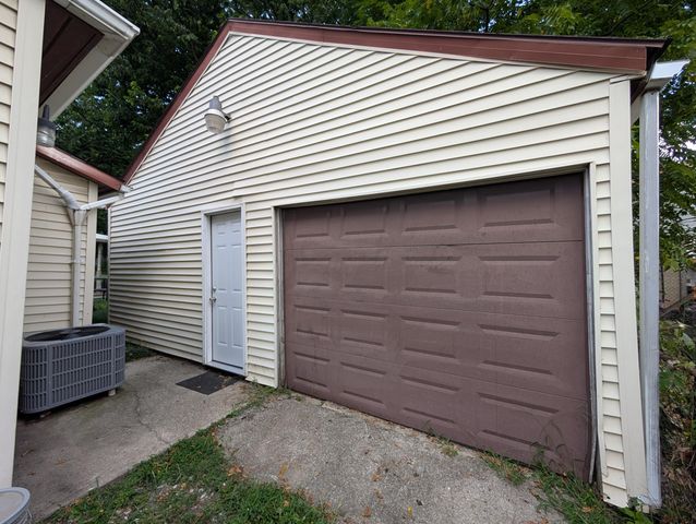 76 Cambria Street, Newark, OH 43055