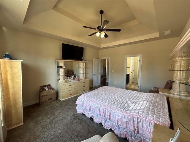 516 Georgia Circle, Loganville, GA 30052