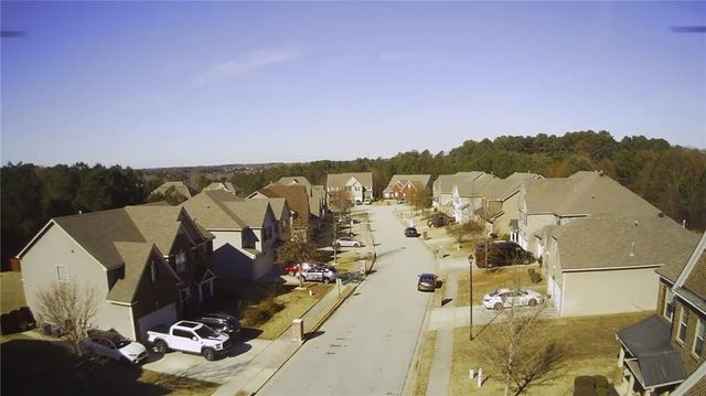 516 Georgia Circle, Loganville, GA 30052