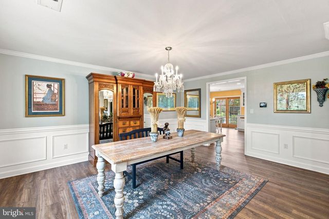 34994 WILLIAMS GAP RD, Round Hill, VA 20141