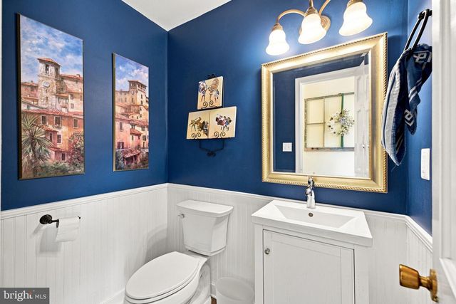 34994 WILLIAMS GAP RD, Round Hill, VA 20141