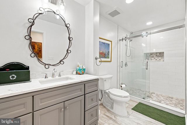 34994 WILLIAMS GAP RD, Round Hill, VA 20141