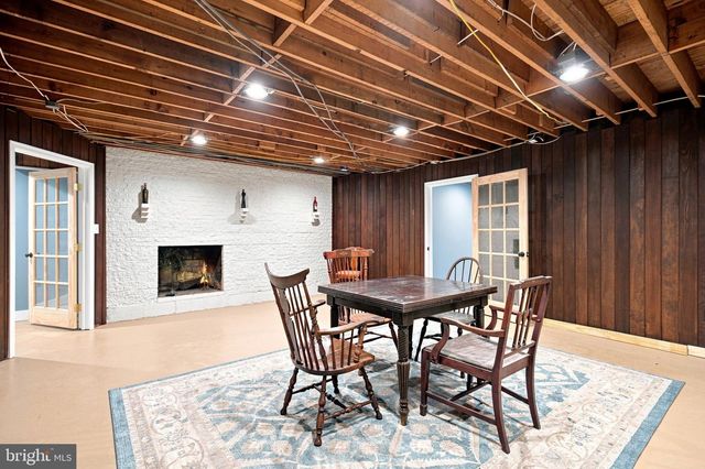 34994 WILLIAMS GAP RD, Round Hill, VA 20141