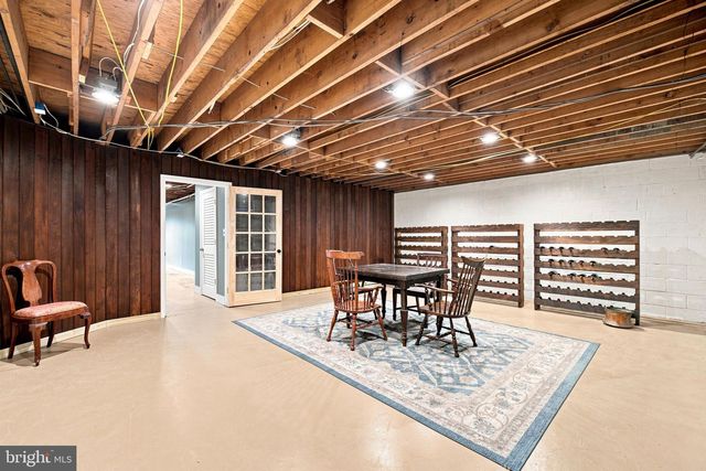 34994 WILLIAMS GAP RD, Round Hill, VA 20141