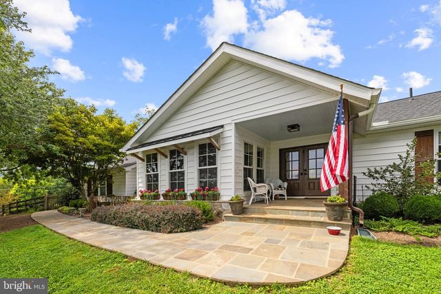34994 WILLIAMS GAP RD, Round Hill, VA 20141