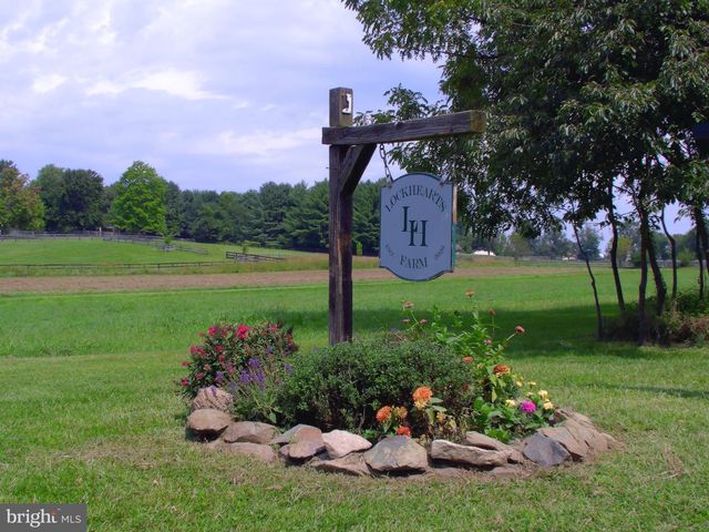 34994 WILLIAMS GAP RD, Round Hill, VA 20141