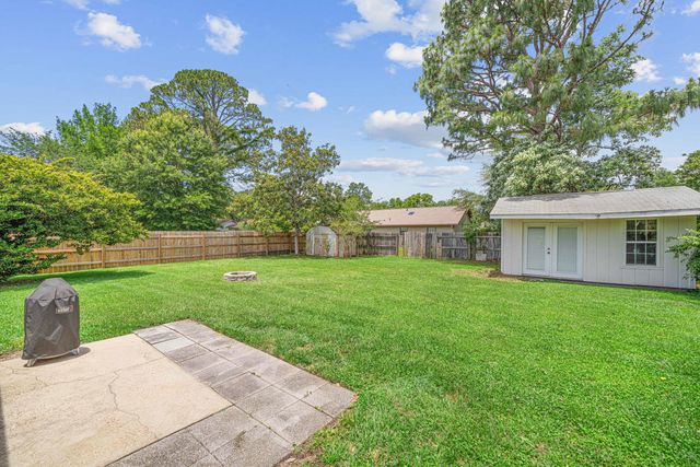 617 Schneider Drive, Fort Walton Beach, FL 32547