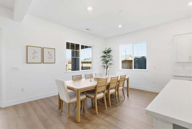 1756 Red Lake Way, Lincoln, CA 95648