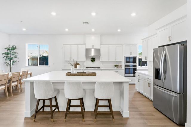 1756 Red Lake Way, Lincoln, CA 95648