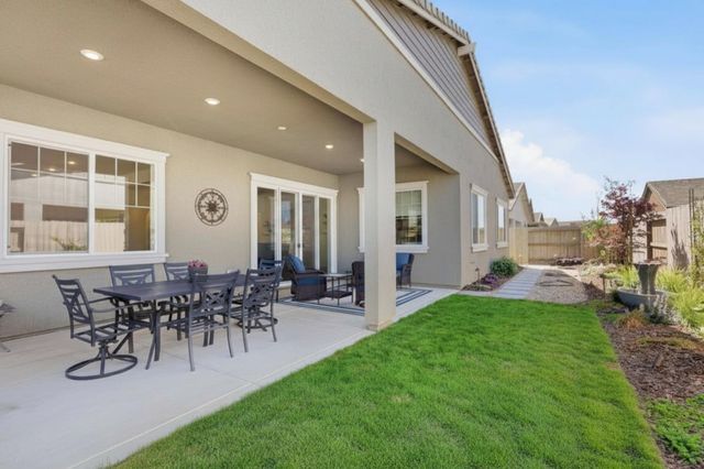 1756 Red Lake Way, Lincoln, CA 95648