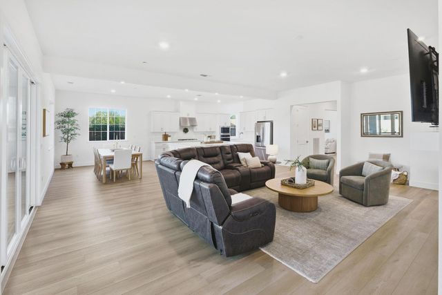 1756 Red Lake Way, Lincoln, CA 95648