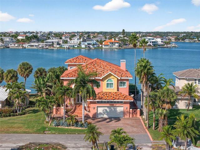 16480 REDINGTON DRIVE, Redington Beach, FL 33708