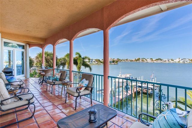 16480 REDINGTON DRIVE, Redington Beach, FL 33708