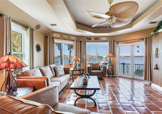 16480 REDINGTON DRIVE, Redington Beach, FL 33708