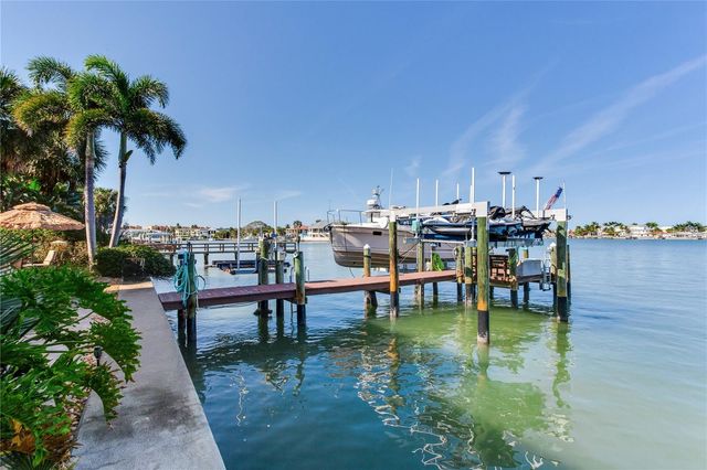 16480 REDINGTON DRIVE, Redington Beach, FL 33708