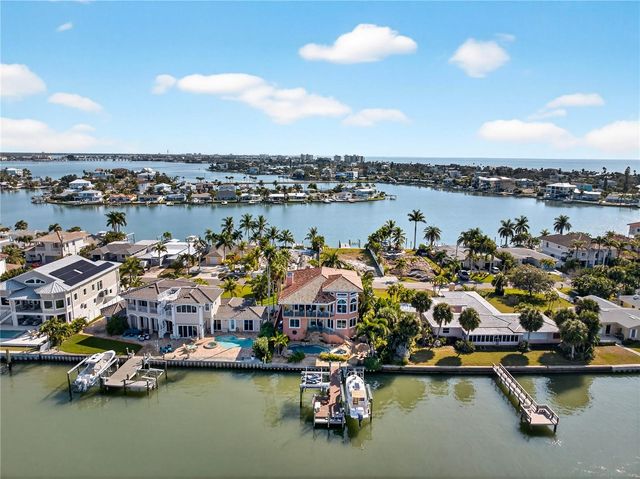 16480 REDINGTON DRIVE, Redington Beach, FL 33708