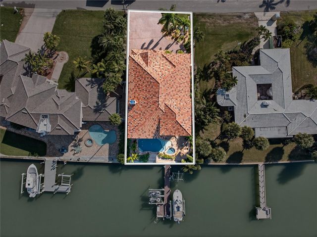 16480 REDINGTON DRIVE, Redington Beach, FL 33708