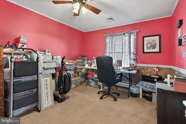 165 APRIL LN, Dallastown, PA 17313