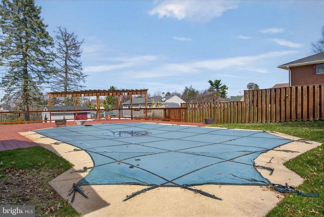 165 APRIL LN, Dallastown, PA 17313