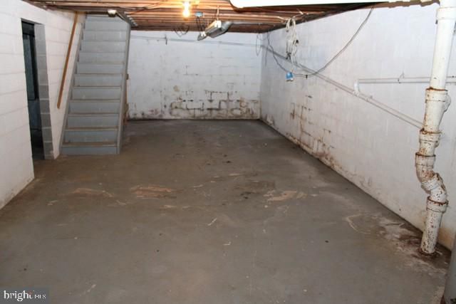 333 W 2ND ST, Waynesboro, PA 17268