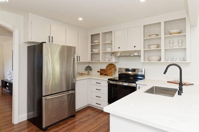 983 Seascape Cir, Rodeo, CA 94572