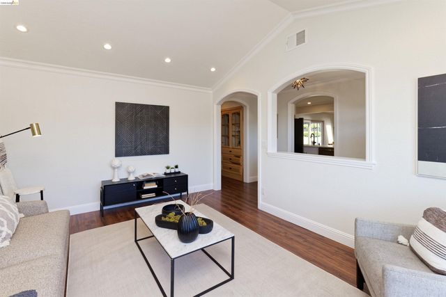 983 Seascape Cir, Rodeo, CA 94572