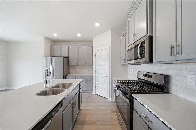 102 Gibbon Way, Gray Court, SC 29645