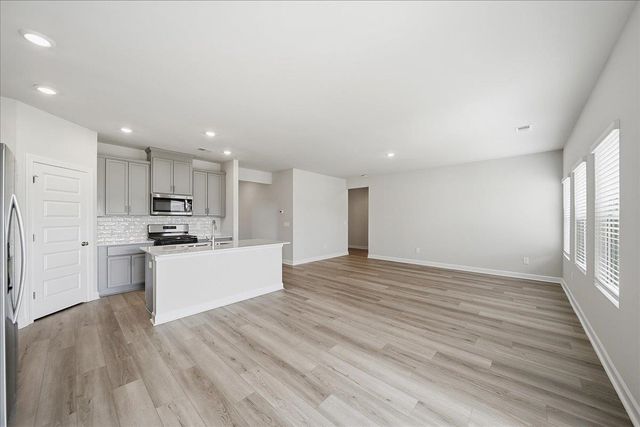 102 Gibbon Way, Gray Court, SC 29645