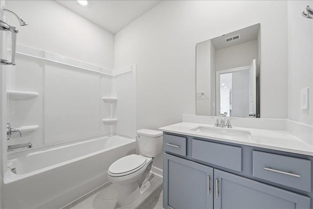 102 Gibbon Way, Gray Court, SC 29645