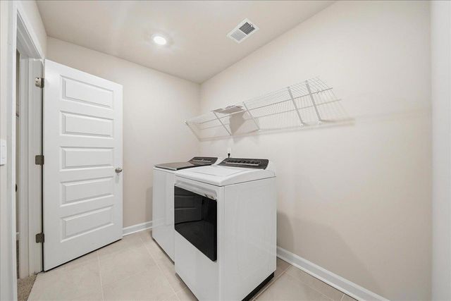 102 Gibbon Way, Gray Court, SC 29645