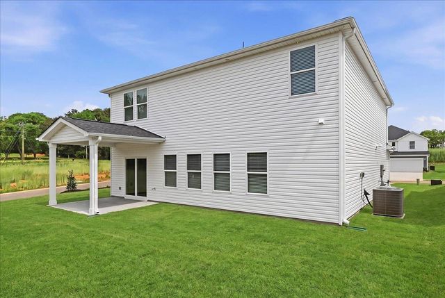 102 Gibbon Way, Gray Court, SC 29645