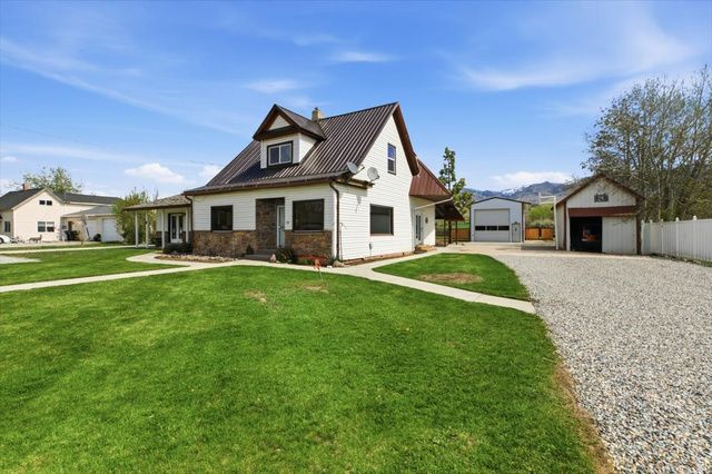 24 N 300 E, Franklin, ID 83237