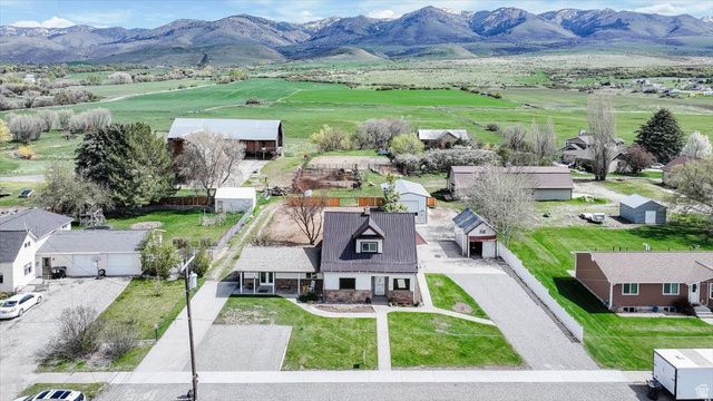 24 N 300 E, Franklin, ID 83237