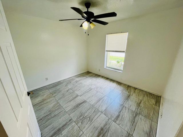 13711 Yarmouth Court, Wellington, FL 33414